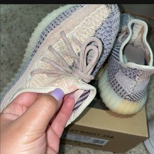 Yeezy ash pearl Yeezys size 6 with original recipt